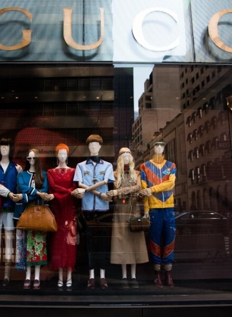 Gucci store window, multiple mannequins