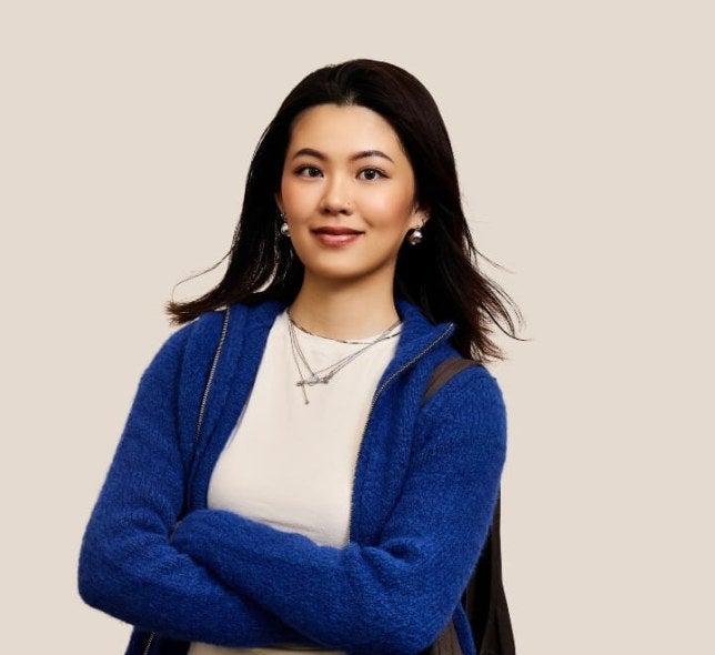 Mei-Han Huang blue sweater