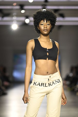 Karl Kani Outfit 2024 Fashion Show